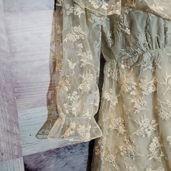 Zara Elegant Cream Lace Overlay Cold Shoulder Blouse Sz XS - Picture 4 of 8